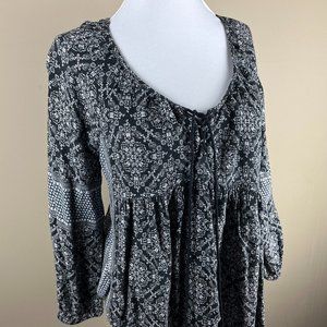 American Eagle 3/4 Sleeve Blouse Size S Black White, Various Floral Geometric